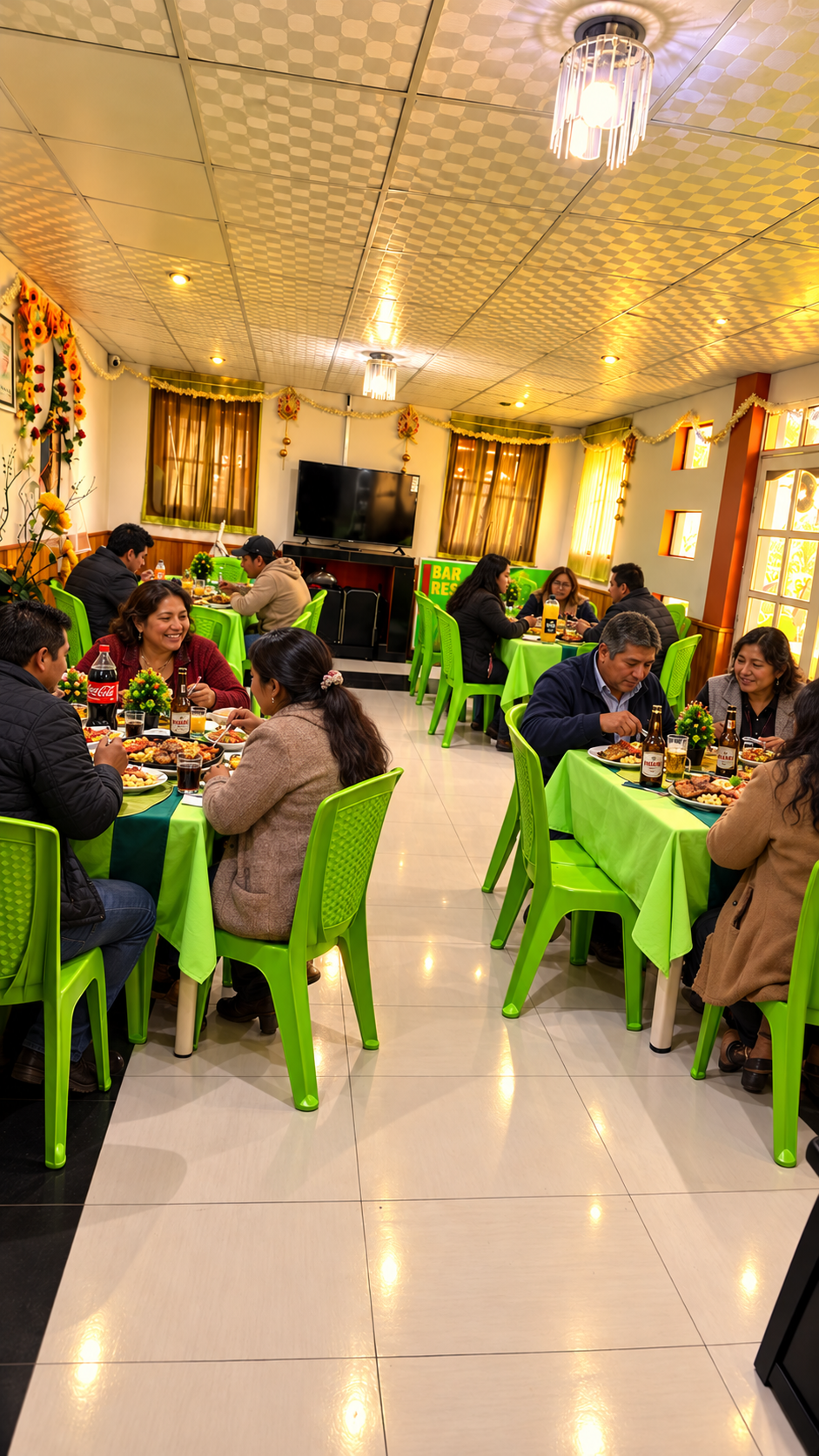 Salón interior de Buen Sazón Oruro, con comensales recreados y platos y bebidas sobre las mesas
